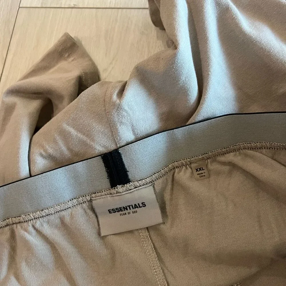 Essentials men’s short size xxL